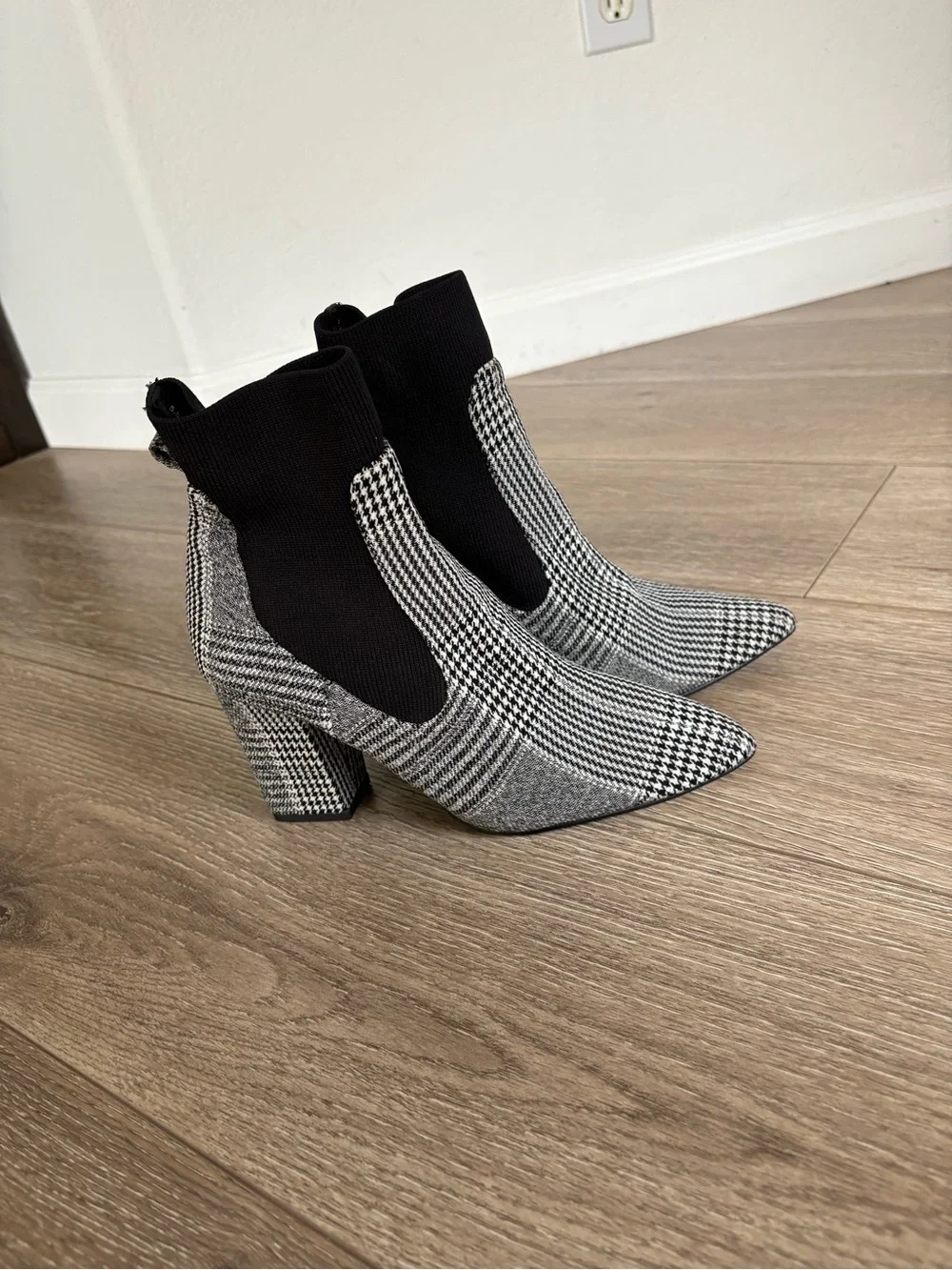 Steve Madden Black and White Houndstooth Sock Ankle Booties - Picture 11 of 12